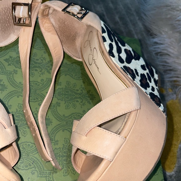 Jessica Simpson wedges with cheetah on the heel - Picture 4 of 11